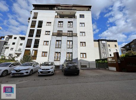 Dialog Yıldız / Balat Mh. Ast Park Sitesi Kiralık 4+1 Daire