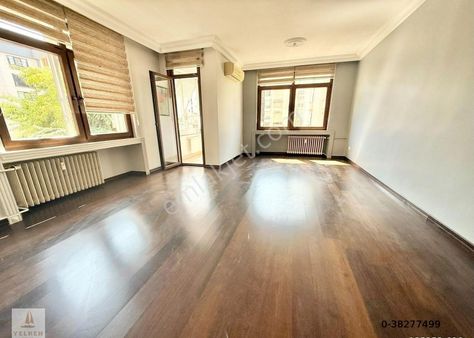 Caddebostan Sahil'de 3+1 Balkonlu Yatırımlık