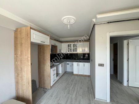 Üçkemer Caddesinde Kiralık 2+1 Sıfır Daireler