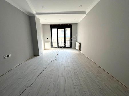 Loft'tan Kemalpaşa Mah 2+1 90m Satılık Balkonlu Sıfır Daire
