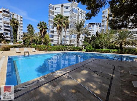 Fener Eski Lara Yolu Denize Sıfır Satılık 3+1 Daire