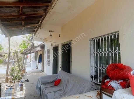 Ana Asfalta Cephe 4 Villalık 2925 Metrekare Arsa