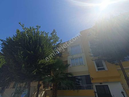 Didim Efeler Sağlık Ocağı Pazartesi Pazarı Mevkii 4+1 Ön Cephe Dubleks