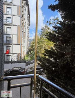 Bahçelievler'de Satılık, 3+1, 1.kat, 130m2, Genç Bina, Otoparklı