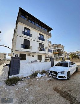 Özdoğan Emlaktan Ayanoğlunda 6+1 180m2 Havuzlu Sıfır Dublex