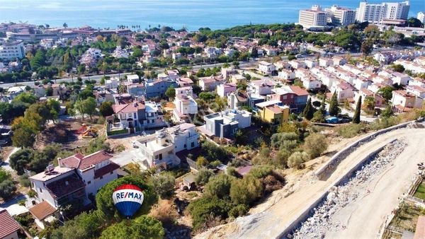 Kuşadası Yavansuda Deniz Manzaralı 271 M2 Satılık Arsa