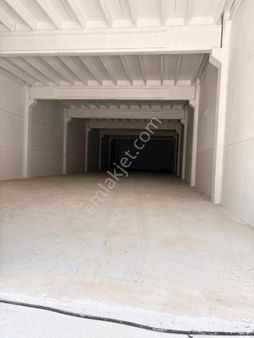 Eskihisar Mevkisinde Satılık 1000 M2 Holler