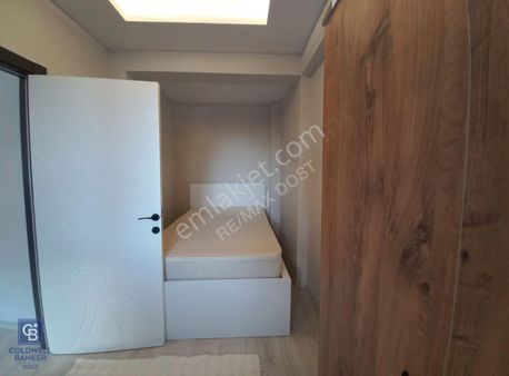 Buca Çamlıpınar Mah.site İçi Havuzlu Otoparklı Lüx Daire