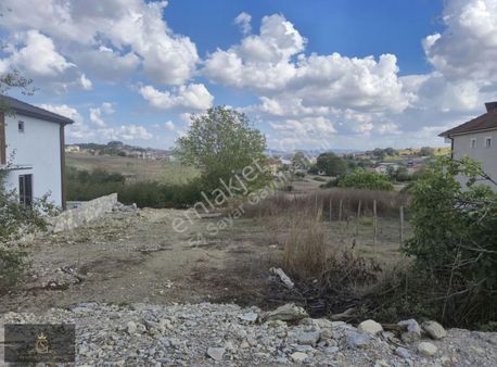 54 Sayar Gayrimenkulden Merkezde 350 M2 Arsa