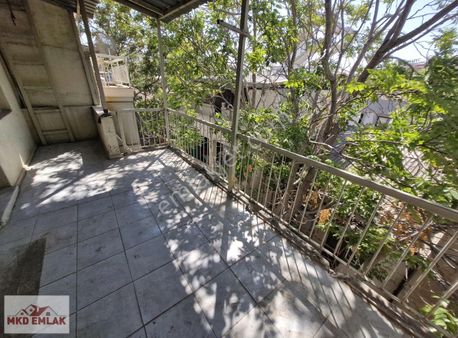 Alsancakta Yatırımlık Teraslı -balkonlu 2+1 Satılık Mkd Emlak Ta