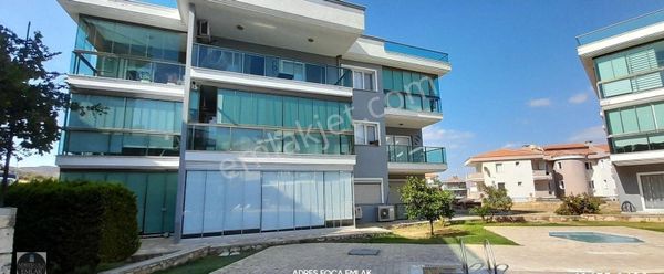 Yenifoça Park Evlerinde Kiralık Bahçe Katı 2+1 Daire