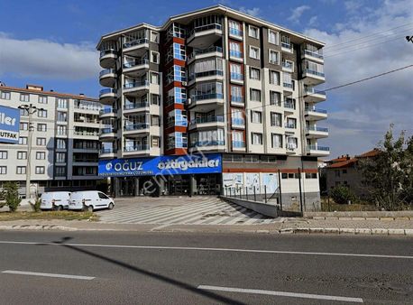 Afyonkarahisar Merkez Bulvar Üstü Arakat Ferah Manzaralı 3+1...