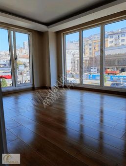 Kağıthanenin Yıldızı Nef 11 İn Gözde Dairesi 3+2 Dublex