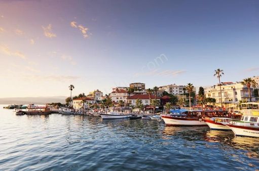 Muğla Güllük Satılık Deniz Manzaralı Merkezi Konumda 2+1 Daire