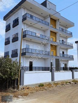 Döşemealtı Sağlık Meslek Lisesine Yakın Sıfır Arakat Havuzlu 1+1