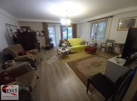 Çekmeköy M.sinan'da Satılık 3+1 Villa Tadında Bahçe Katı