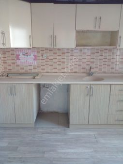 Balıkesirdinkciler Mahallesinde Sobalı 2+1