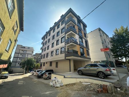 Kartal Topselvi De 2+1 78 M2 Satılık Sıfır Giriş Katı Daire