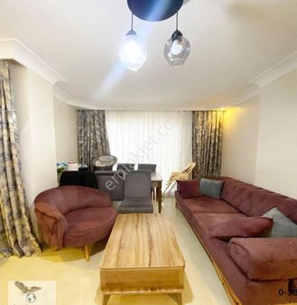 Avcılar Cihangirde 2+1 Ebeveyn Banyolu 12 Yaşında Satılık Daire