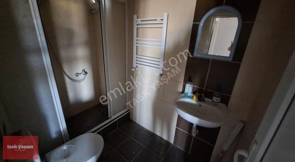 Tuzla Şifa Mah. İçi Komple Sıfır Yapılı 2+1 Kiralık Daire