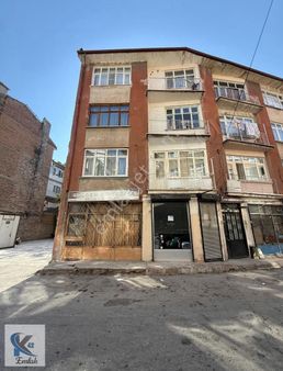 Sems De Konumu Güzel Yerde 3+1 Arakat 3 Katlının 2 Katı Daire