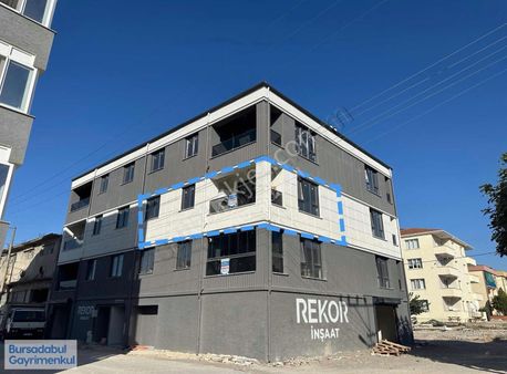 Bursadabul'dan Barış Mah. 2+1 Arakat Köşe Daire