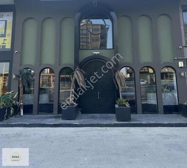 Avax _ritim Ofis İş Merkezi Altında Satılık 360 M2 Dükkan