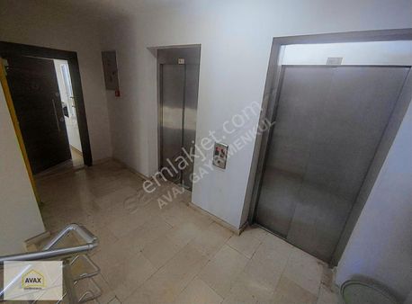 Avax Gayrimenkul'den Akdeniz Mh. Havuzlu Geniş 3+1 Kiralık Daire