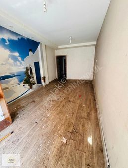 Avax***** Aydınlıkevler Satılık 30 M2 Dükkan