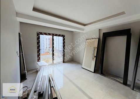 Avax***mezitli/akdeniz Mahallesi Yaşar Doğu Cd 3+1 Geniş Daire