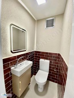 Güzelyalı'da İnönü Cadde Üzeri 3+1 Arakat Otoparklı