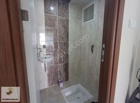 Yıldırım Emlak'tan Fatihte 3+1 Ara Kat 3yıllık Asansörlü Daire