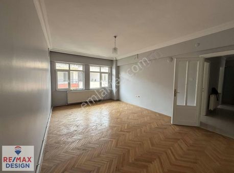 Remax Desıgn Çarşı Merkezde 2+1 Satılık Daire