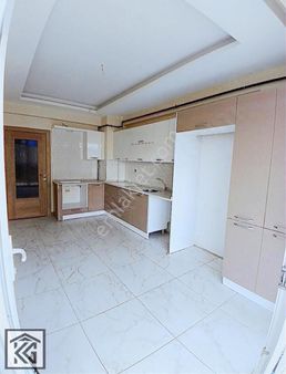 İljandarma Fetih Caddesi Ankara Yolu Ulubatlıhasan Arakat 3+1