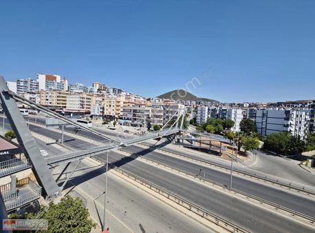 Kuşadası Merkezde Satılık 1+1 İçi & Dışı Yenilenmiş