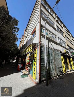 Hacı Mahmut İş Hanı Çarşı Merkez Kayalıparkta Arakat Ofis