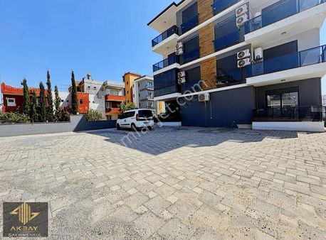 İskanlı Oturum Başlayan Abonelikleri Hazır Havuzlu Cadde Üzeri