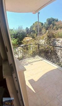 Kuşadası Hacıfeyzullah Mahallesi Kapalı Pazar Arkası Tespo Karşısı 2+1 Daire