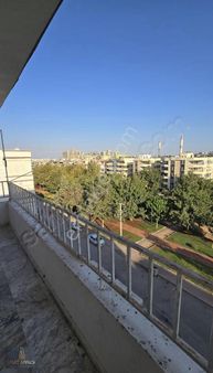 Berat Arpacık Gayrimenkul 'den Veysel Karani 3+1 Satılık Daire