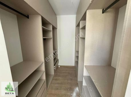 Beta Gayrimenkul'den Eğriköprü Mah. Kiralık 4+1 Ara Kat Daire
