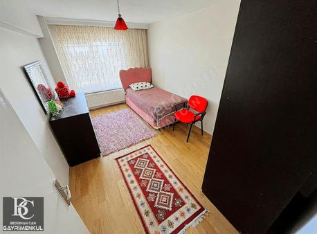 ! İlk Gelen Alır ! Şehir & Gata Hastanesi Yakını Tertemiz Eşyalı