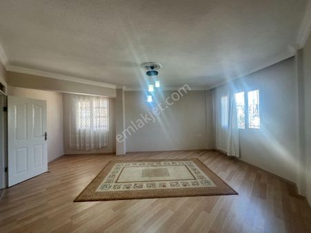 Çalışkan__dan Çamlıkta Doğalgazlı 2+1 Cadde Yakını Kiralık Daire