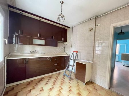 Yılmazlar Mahallesinde Satılık 3+1 Daire