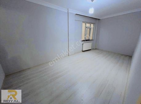 Royal'den Söğütlüçeşme Gümrük Yolunun Yanında 2+1 Geniş Daire