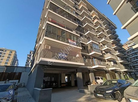 Karşıyaka İmbatlı Mahallesinde Satılık 3+1 Daire