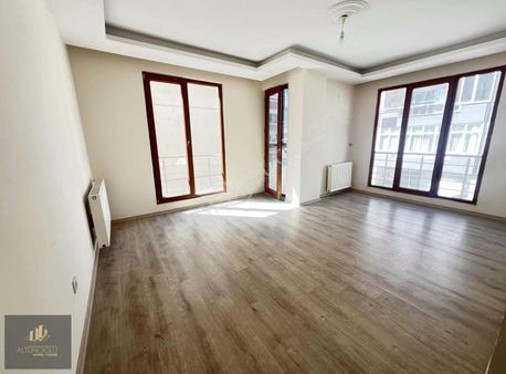 Avcılar Denizköşklerde Ortaokul Yanı Yeni Bina Geniş 3+1 140m2