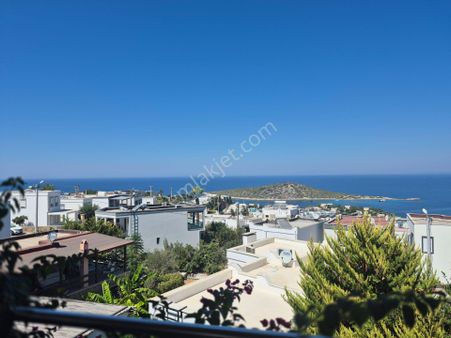 Bodrum Gümüşlük Koyunbaba'da Satılık Deniz Manzaralı 3+1 Müstakil Dubleks