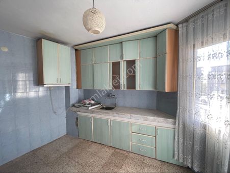 İnönü Mahallesinde 3+1 Ara Kat Kiralık Daire