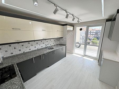 Keçiören'de Katta Asansörlü Güney Cephe 130m2 Ful Yapılı Daire