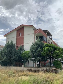 Mehmet Özdemir 'den 3+1 Dublex 215 M2 Kullanışlı Daire